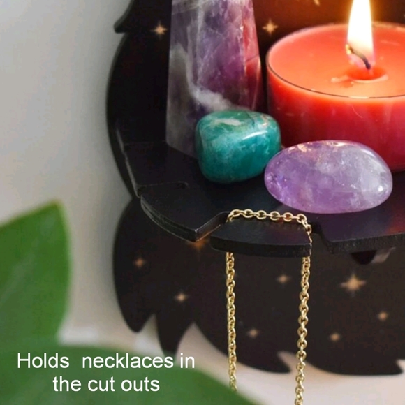 Wolf Crystal Shelf - Picture 2 of 5